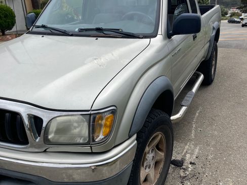 Used 2002 Toyota Tacoma PreRunner RWD image 15