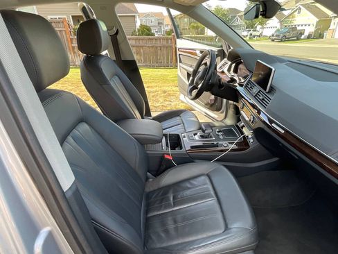 Used 2019 Audi Q5 2.0T Premium Plus image 9