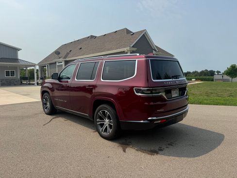 Used 2022 Jeep Grand Wagoneer Series I AWD/4WD image 6