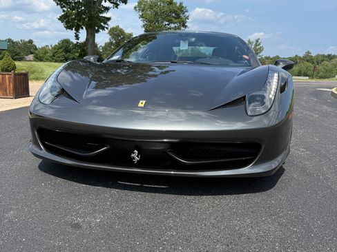 Used 2011 Ferrari 458 Italia Coupe RWD image 9