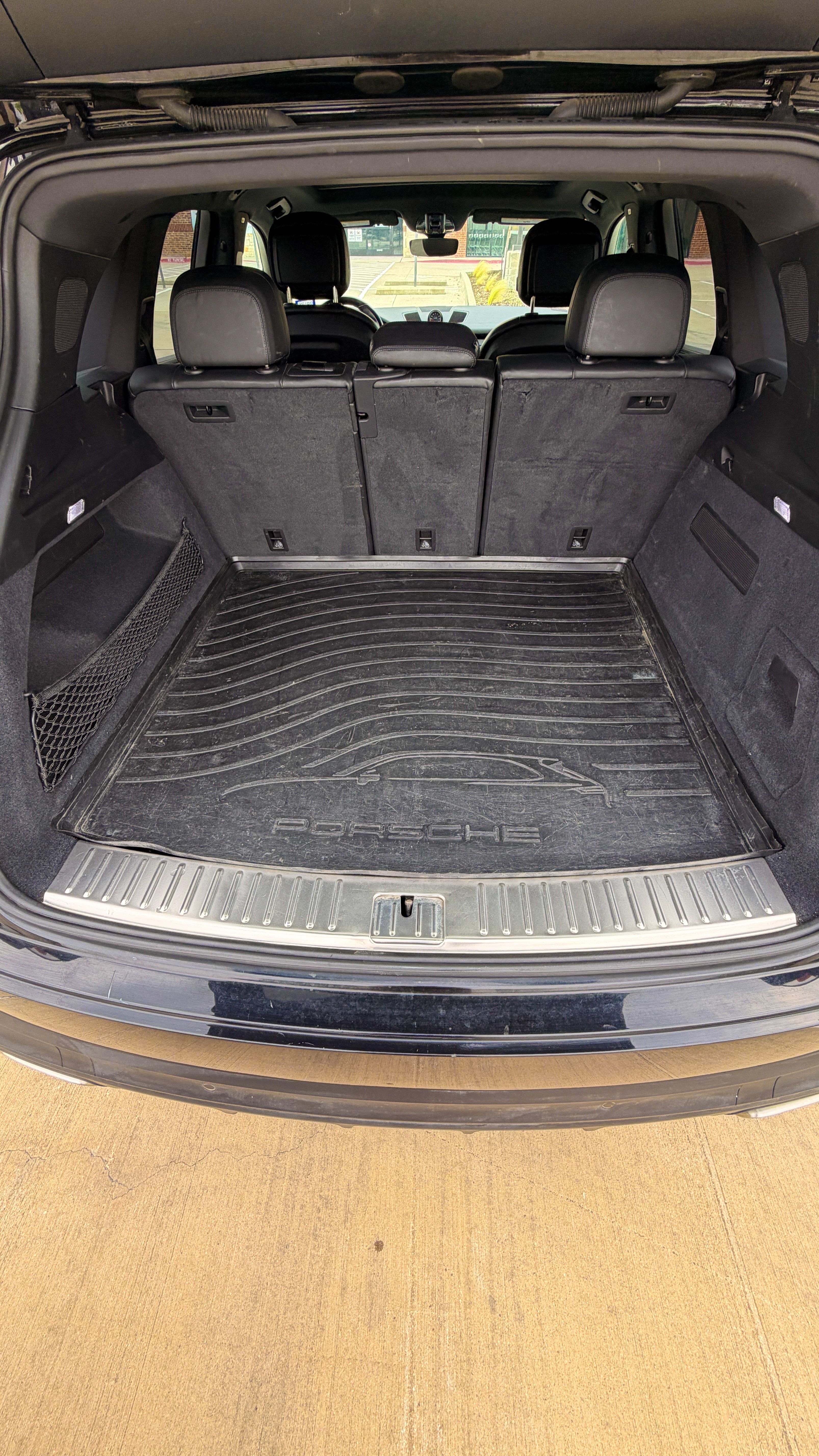 Used 2019 Porsche Cayenne AWD/4WD image 9