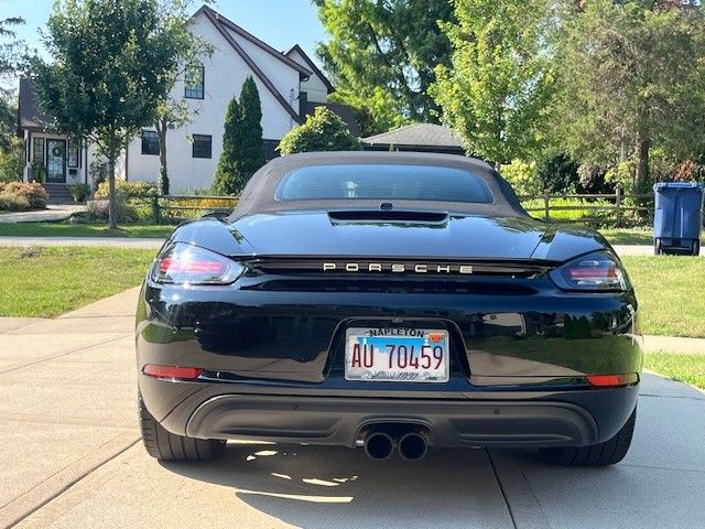 Used 2018 Porsche 718 Boxster RWD image 4