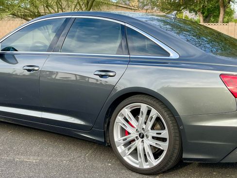 Used 2023 Audi S6 Prestige AWD/4WD image 2