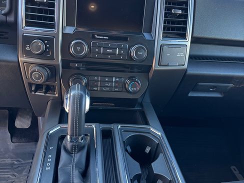 Used 2018 Ford F150 XLT w/ Equipment Group 302A Luxury image 16