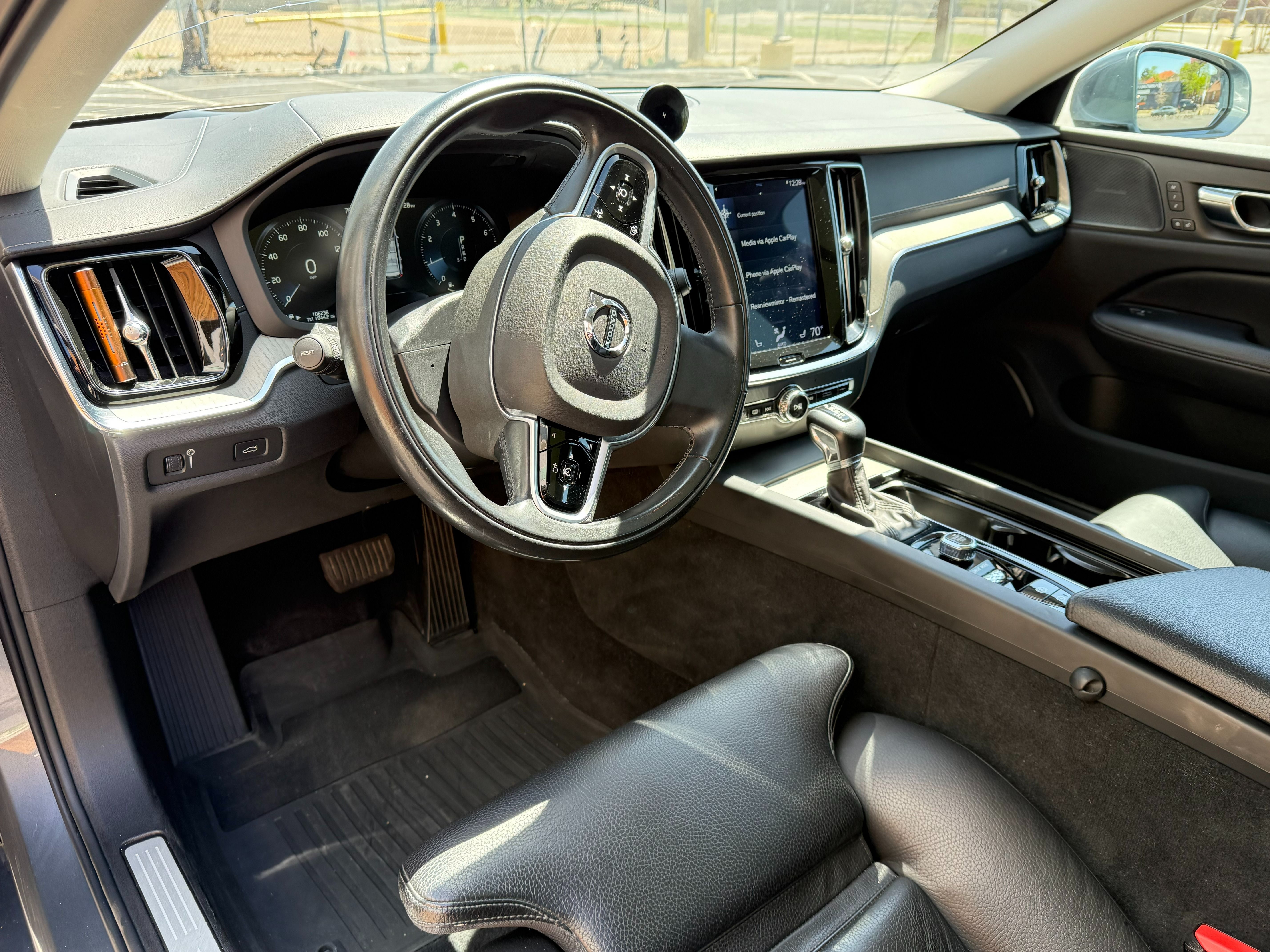 Used 2019 Volvo V60 T6 Inscription AWD/4WD image 16