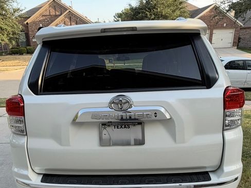 Used 2011 Toyota 4Runner Limited RWD image 2