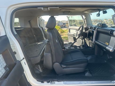 Used 2008 Toyota FJ Cruiser 4WD image 27