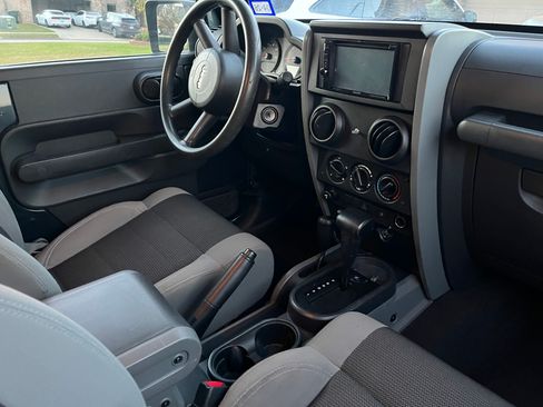 Used 2007 Jeep Wrangler X image 8