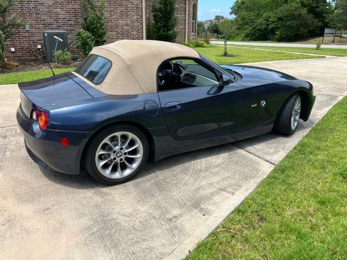 Used 2003 BMW Z4 2.5i image 9