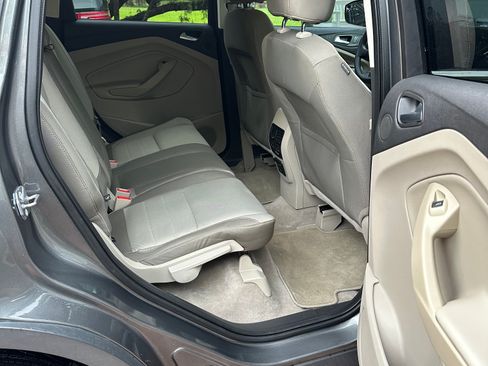 Used 2014 Ford Escape SE w/ Equipment Group 201A FWD image 5