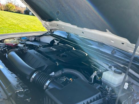 Used 2021 Nissan Frontier SV image 10