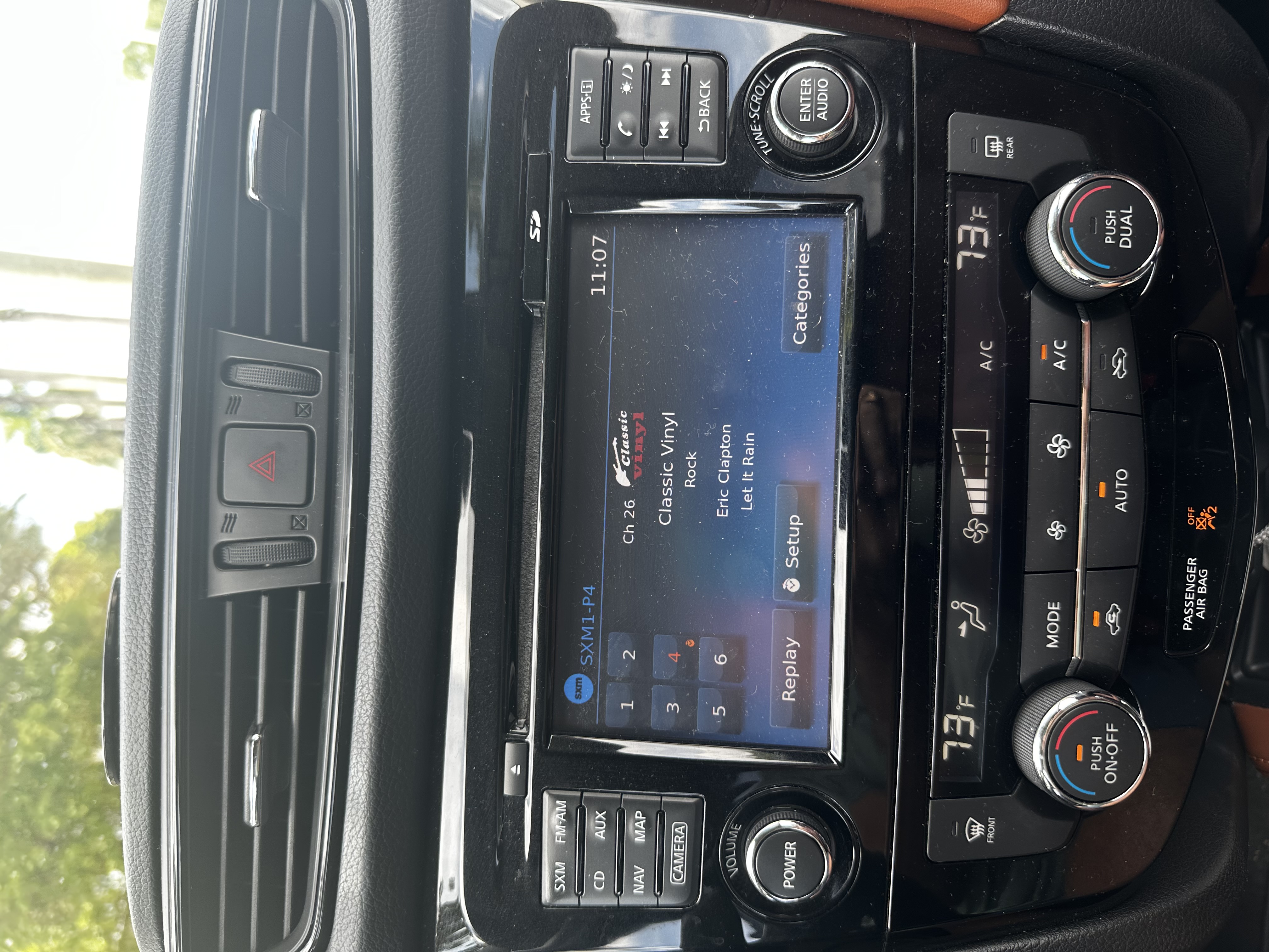 Used 2017 Nissan Rogue SL w/ SL Premium Package FWD image 30