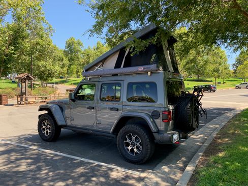 Used 2019 Jeep Wrangler Unlimited Rubicon image 1