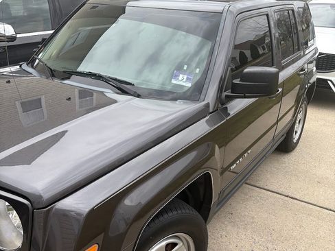 Used 2015 Jeep Patriot Sport w/ Power Value Group image 8
