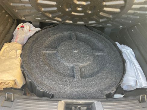 Used 2013 Ford Edge SEL image 13