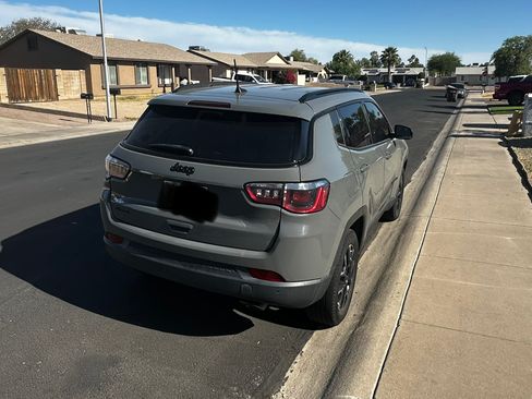 Used 2019 Jeep Compass Sport AWD/4WD image 5