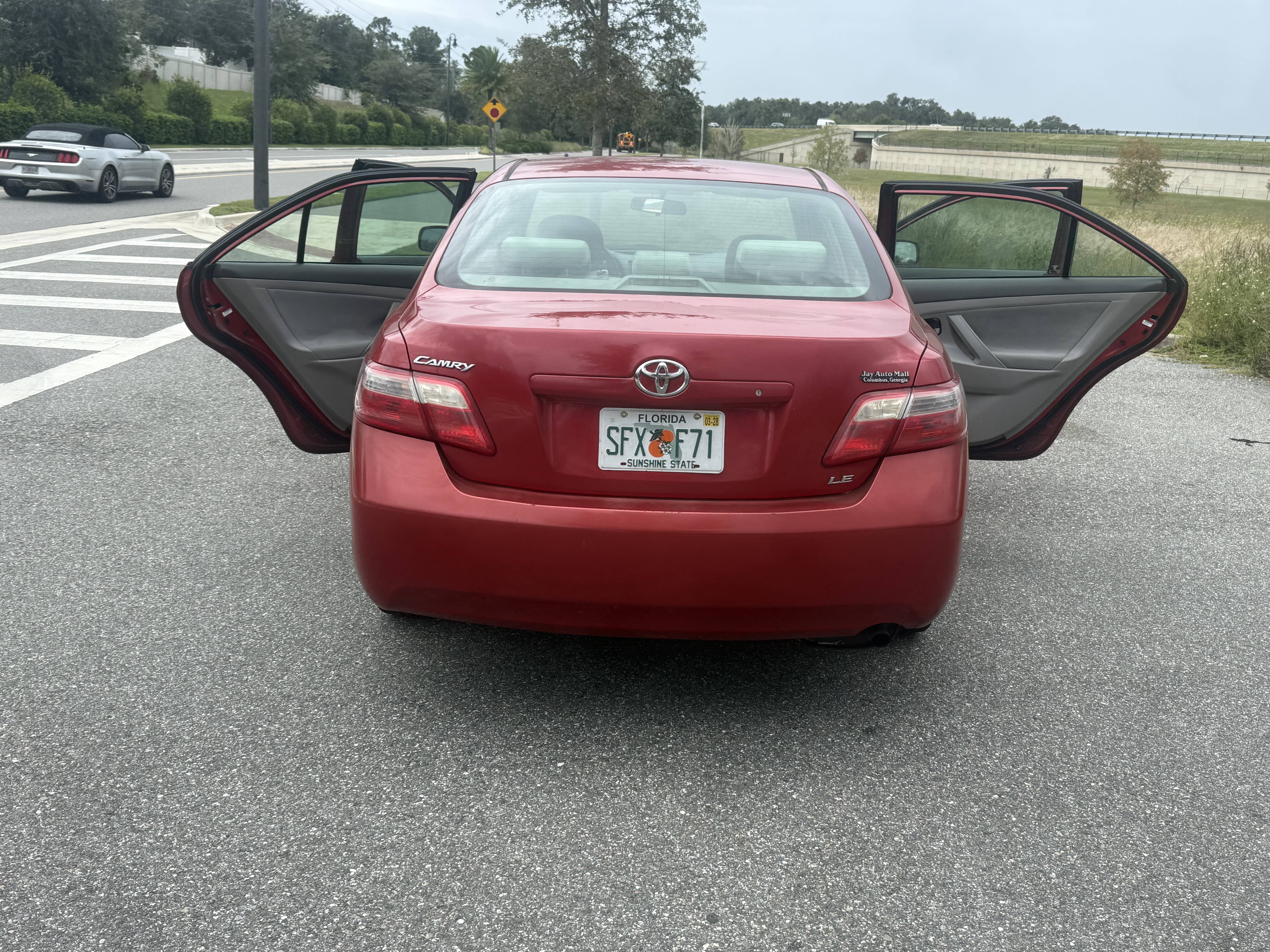 Used 2007 Toyota Camry LE FWD image 6