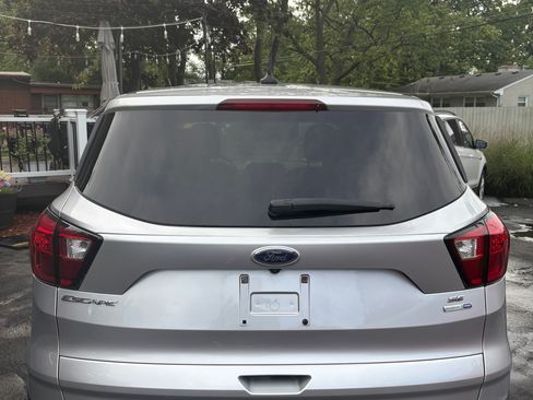Used 2019 Ford Escape SE AWD/4WD image 2