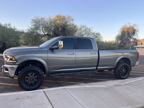 Used 2012 RAM 3500 Laramie w/ Cold Weather Group AWD/4WD image 4
