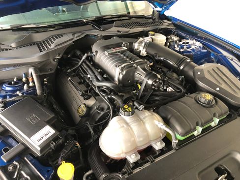 Used 2017 Ford Mustang GT w/ GT Performance Package image 10