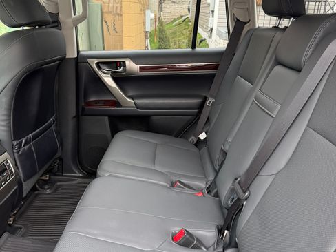 Used 2019 Lexus GX 460 Premium image 9