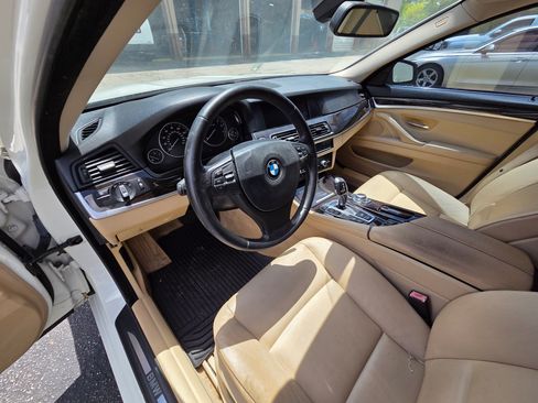 Used 2012 BMW 528i xDrive Sedan image 15