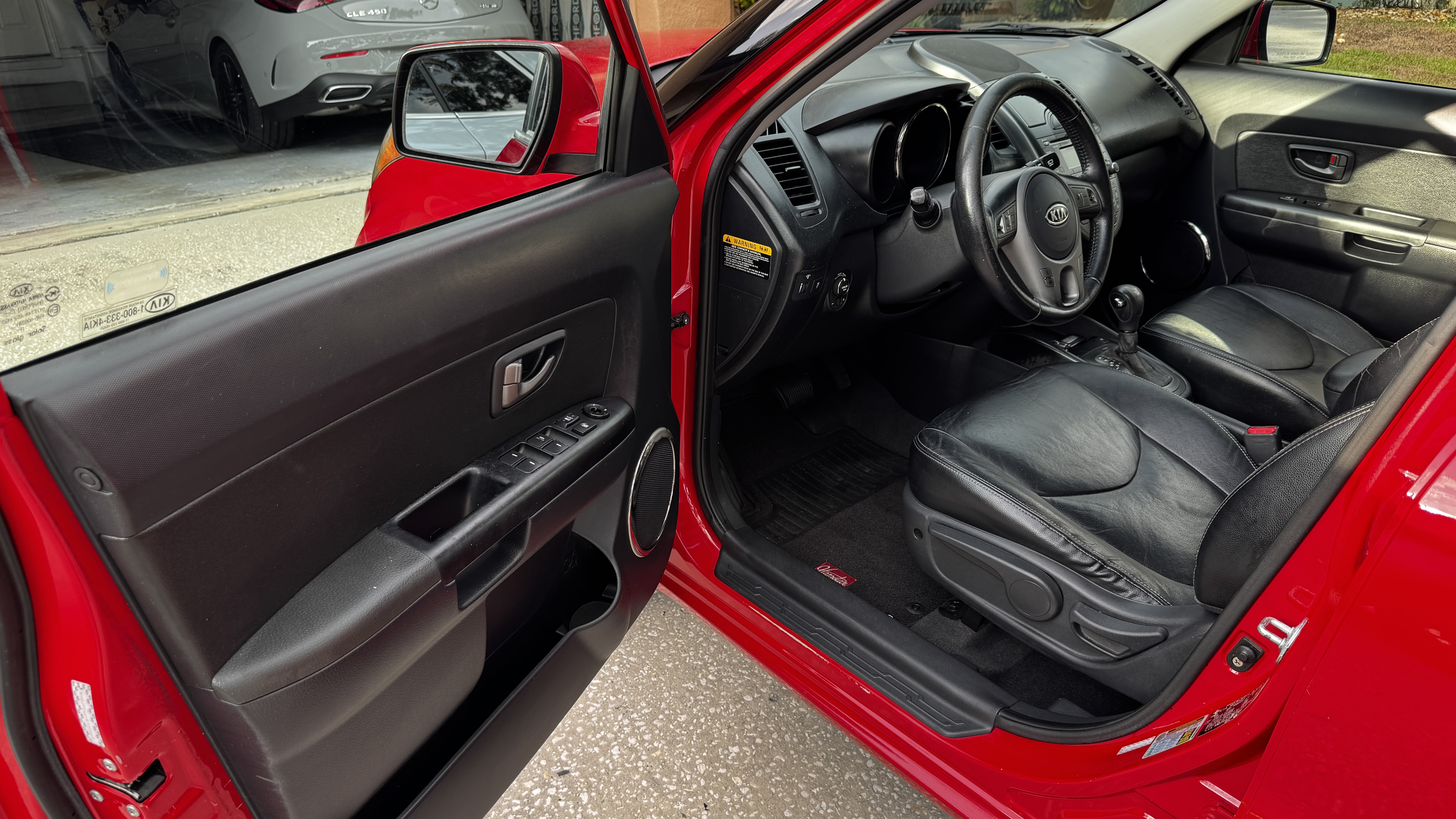 Used 2011 Kia Soul + w/ Hamstar Special Edition Pkg FWD image 14