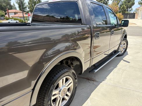 Used 2005 Ford F150 Lariat RWD image 15