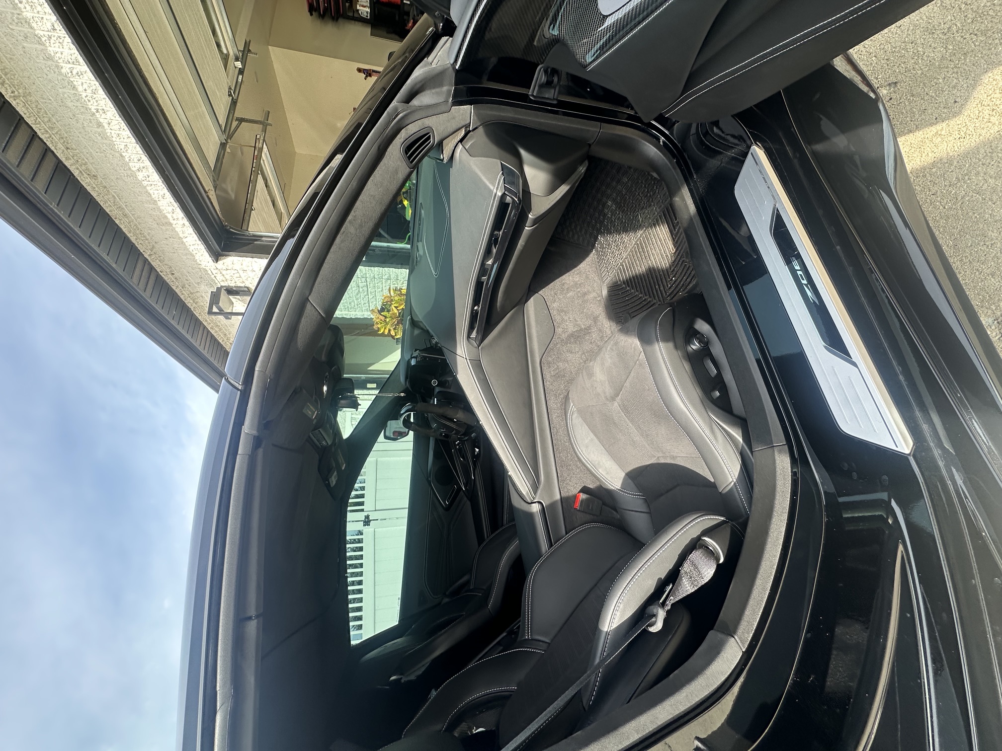 Used 2025 Chevrolet Corvette Z06 w/ Stealth Interior Trim Package RWD image 13