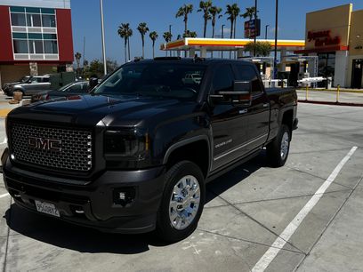 Used 2015 GMC Sierra 2500 Denali w/ Duramax Plus Package