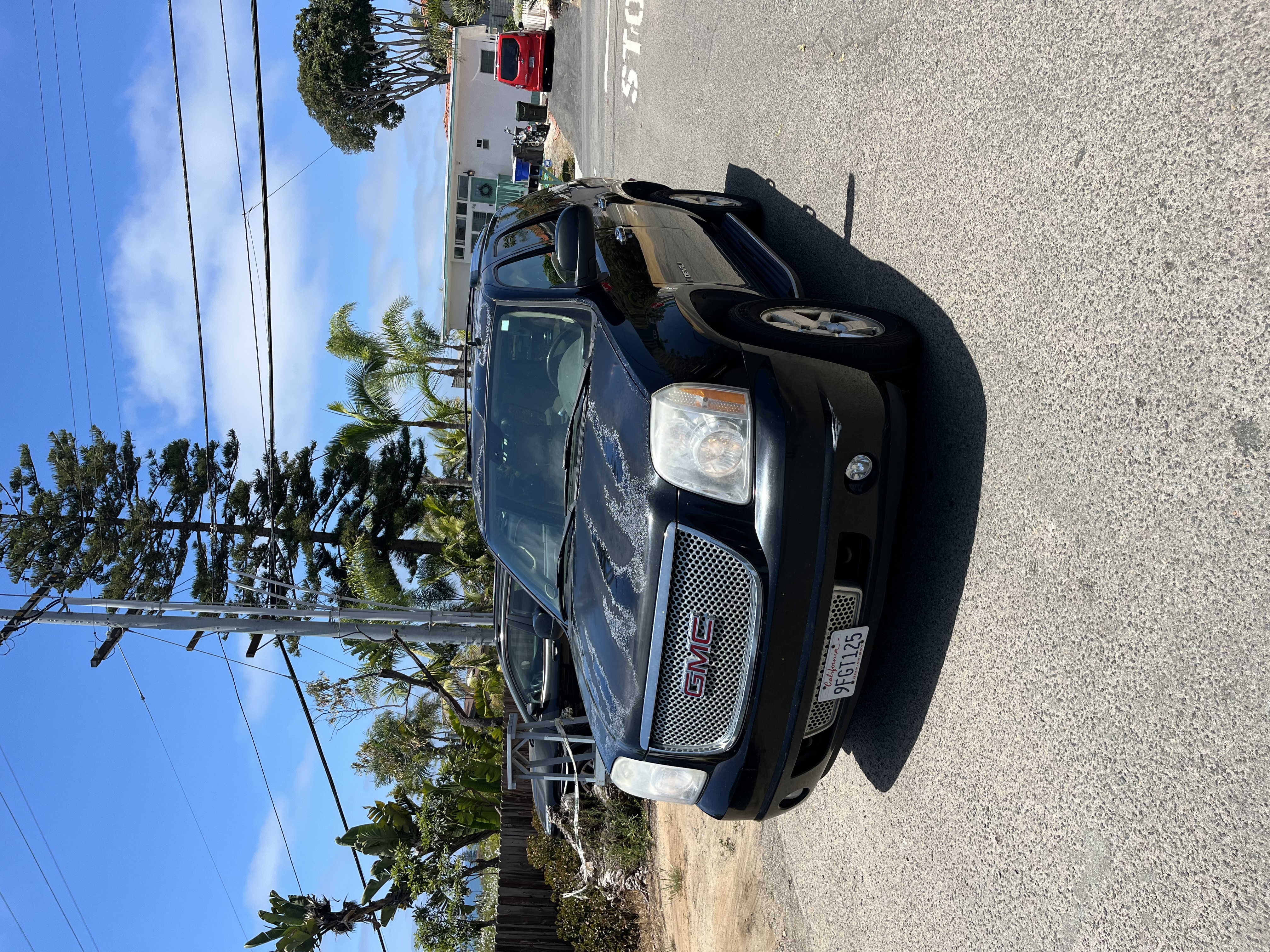 Used 2007 GMC Yukon Denali AWD/4WD image 1