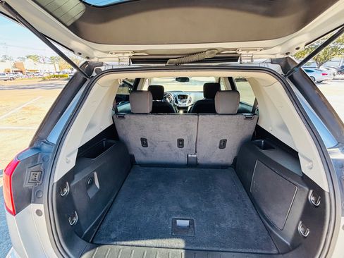 Used 2017 GMC Terrain SLE image 2