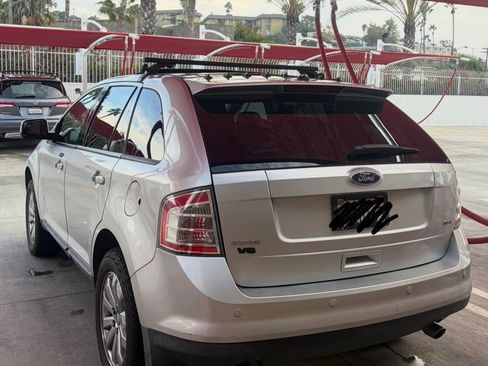 Used 2010 Ford Edge SEL image 4