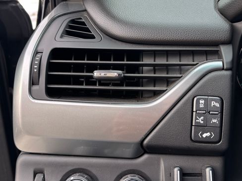 Used 2017 Chevrolet Tahoe Premier image 13