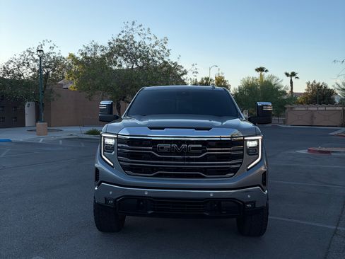 Used 2024 GMC Sierra 1500 SLT w/ SLT Premium Plus Package AWD/4WD image 2