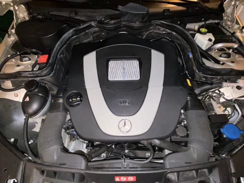 Used 2010 Mercedes-Benz C 300 Sedan image 31