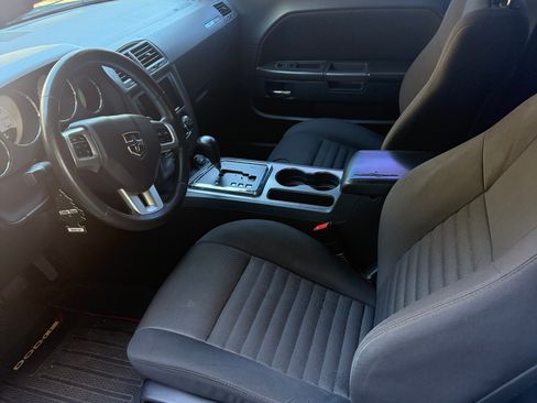 Used 2013 Dodge Challenger R/T RWD image 8