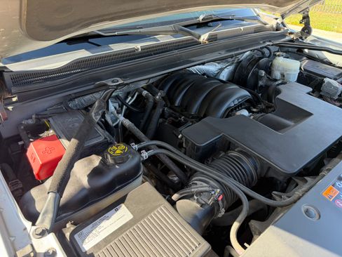 Used 2016 Chevrolet Tahoe LS w/ Enhanced Driver Alert Package image 15