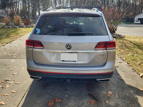 Used 2022 Volkswagen Atlas SE image 6