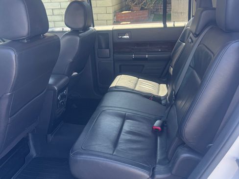 Used 2019 Ford Flex Limited image 11