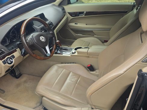 Used 2013 Mercedes-Benz E 350 Cabriolet image 6