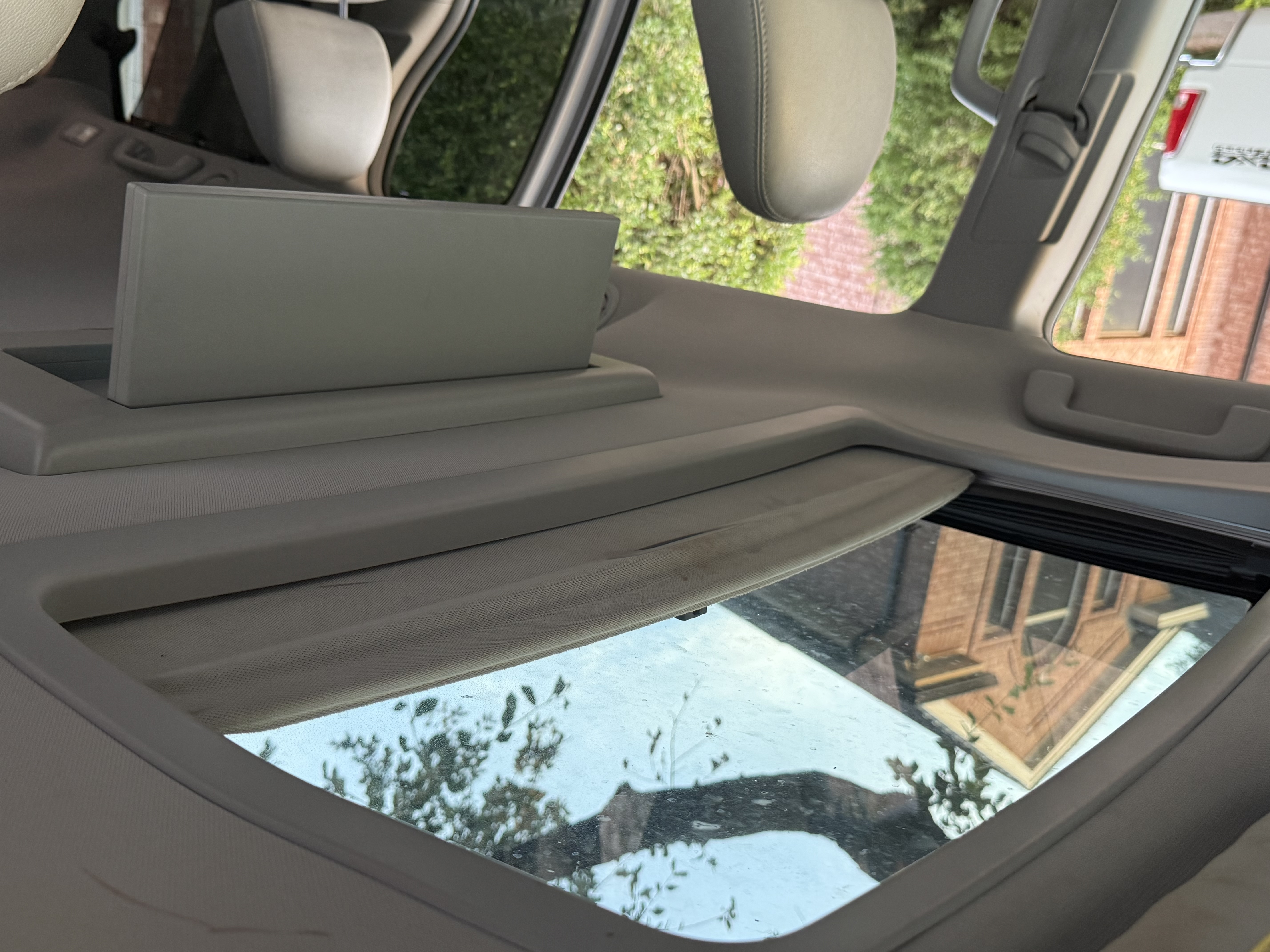 Used 2017 Toyota Sienna XLE Premium FWD image 5