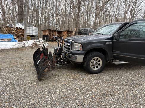 Used 2006 Ford F350 XL image 11