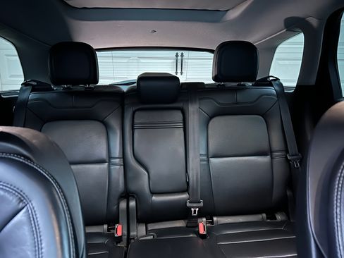 Used 2020 Lincoln Corsair FWD w/ Premium Package image 11