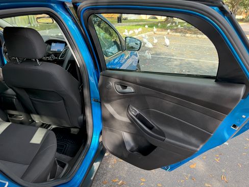 Used 2017 Ford Focus SEL w/ Cold Weather Package image 16