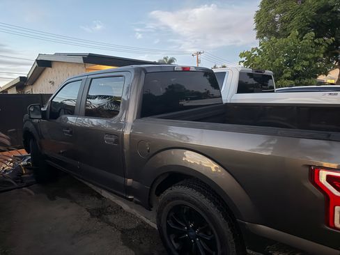 Used 2018 Ford F150 XL w/ Equipment Group 101A Mid RWD image 1