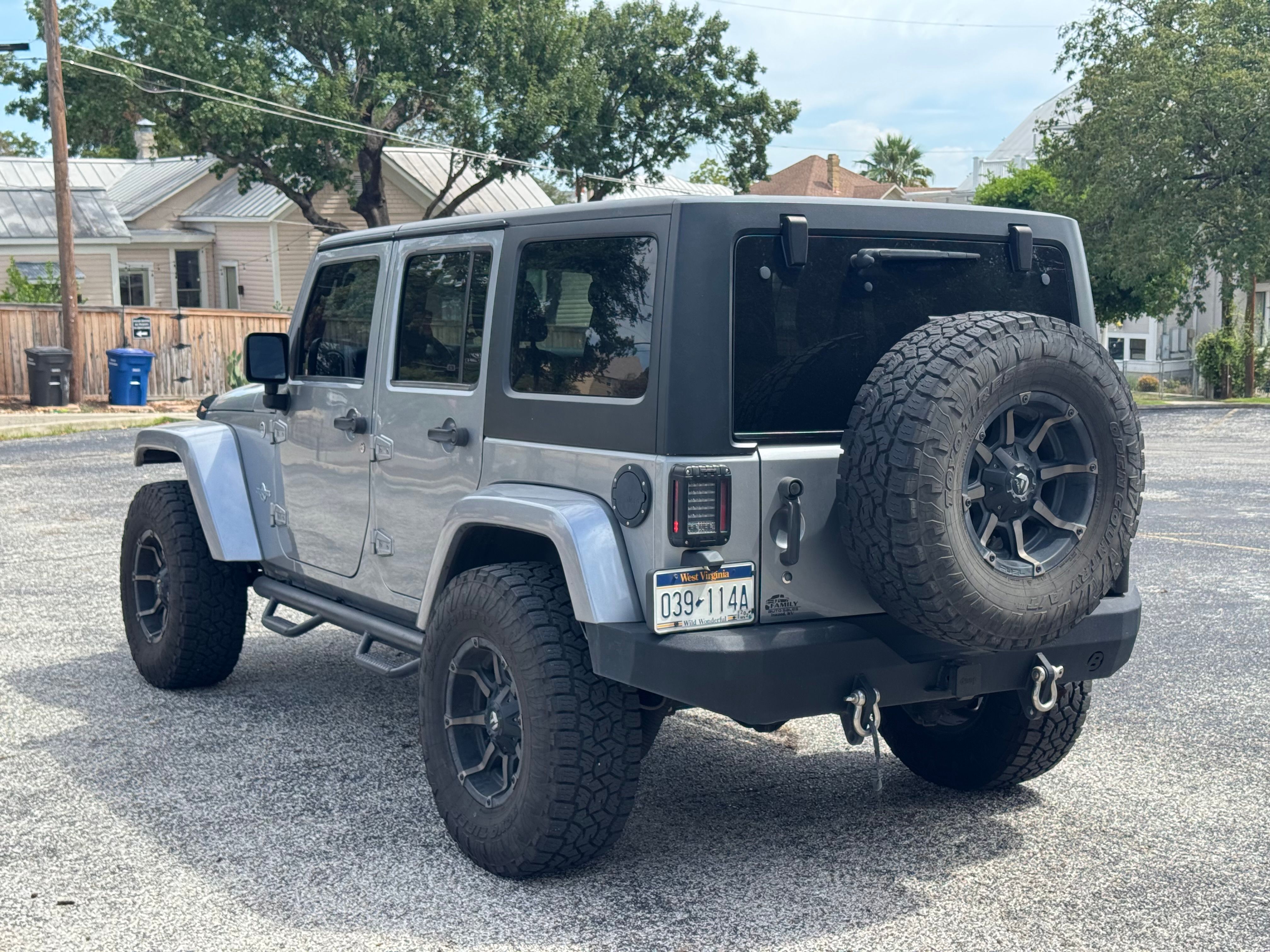 Used 2015 Jeep Wrangler Unlimited Sport AWD/4WD image 9