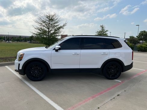 Used 2022 Kia Telluride SX w/ SX Prestige Package AWD/4WD image 4