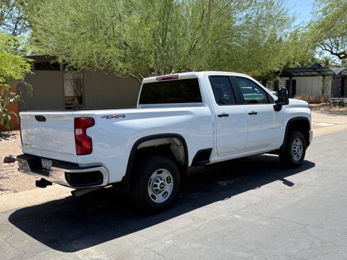 Used 2024 Chevrolet Silverado 2500 W/T w/ WT Convenience Package AWD/4WD image 8
