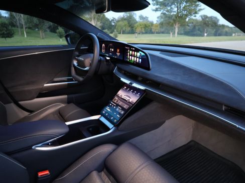 Used 2022 Lucid Air Grand Touring image 13